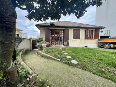 Maison - 84 m² - 4 pièces