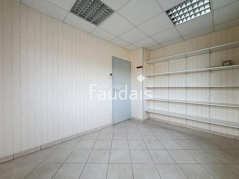 Local d'activités - 200 m²