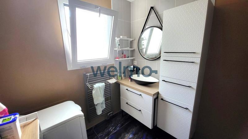 Maison - 210 m² - 8 pièces