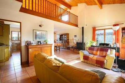 Maison - 148 m² - 6 pièces