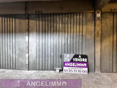 Parking / Garage - 13 m²