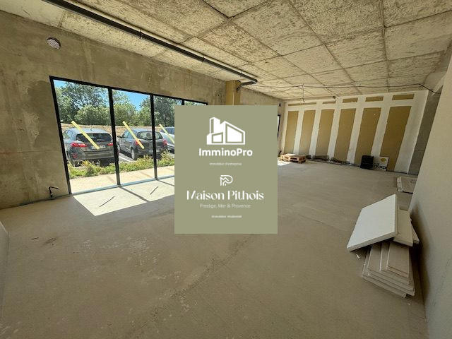 Local commercial - 77 m²