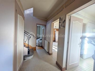 Maison - 80 m² - 5 pièces