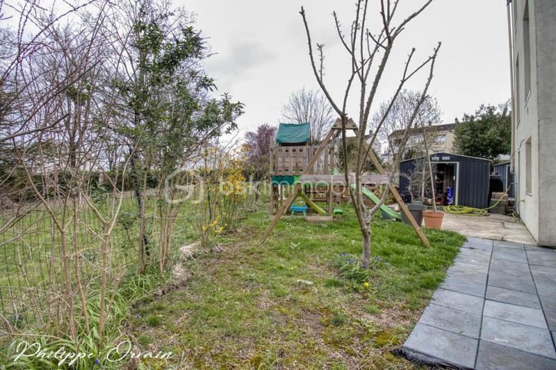 Pavillon - 94 m² - 6 pièces