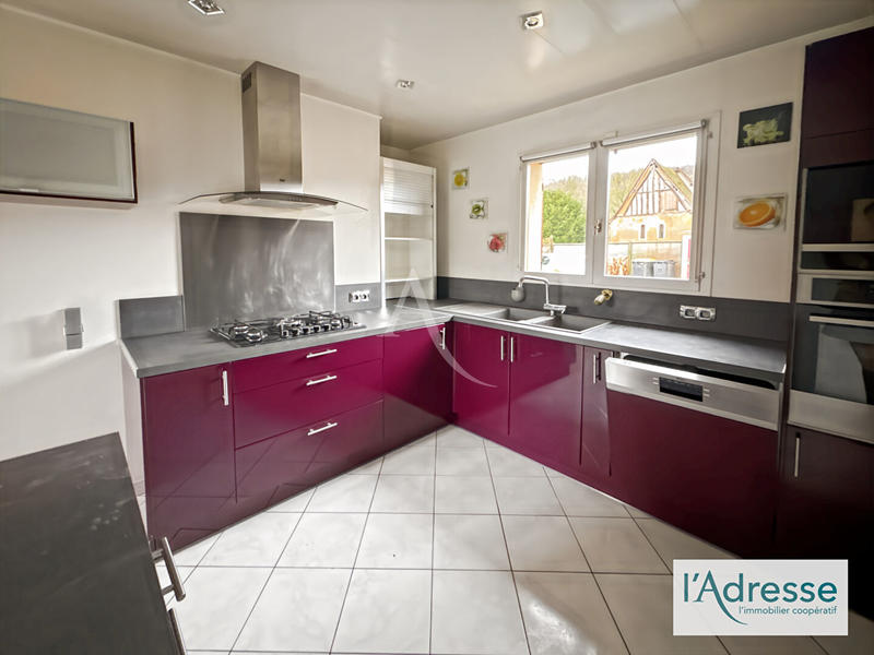 Maison - 115 m² - 5 pièces