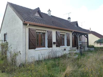 Maison - 95 m² - 4 pièces