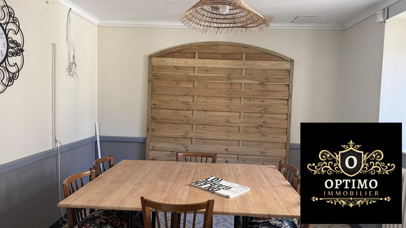 Maison - 450 m² - 12 pièces