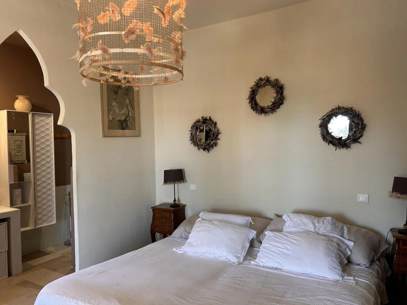 Maison traditionnelle - 180 m² - 6 pièces