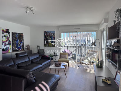 Appartement - 125 m² - 4 pièces