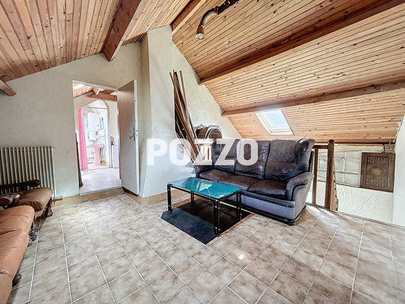 Maison - 195 m² - 8 pièces