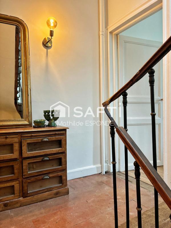 Maison - 342 m² - 10 pièces