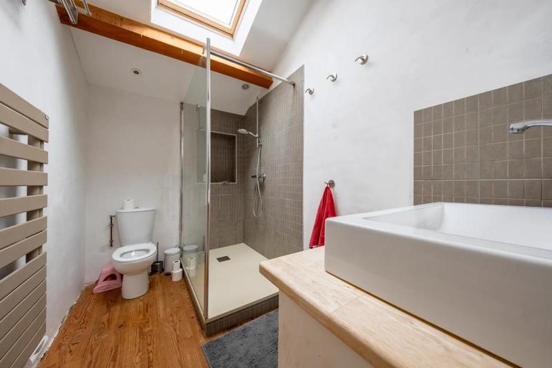 Maison - 202 m² - 6 pièces