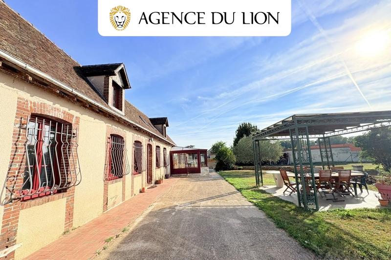 Longère - 235 m² - 9 pièces