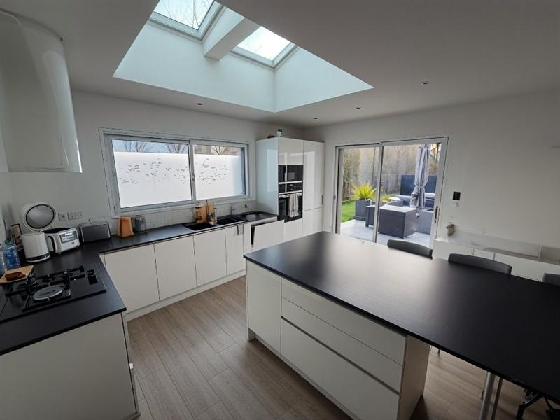 Maison - 170 m² - 6 pièces