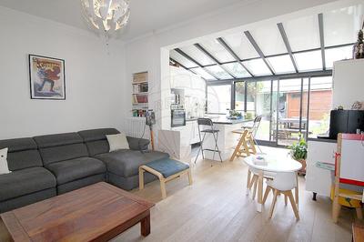 Maison - 94 m² - 6 pièces