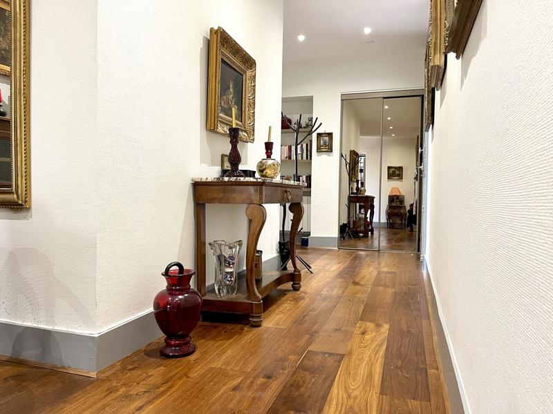 Appartement - 160 m² - 5 pièces