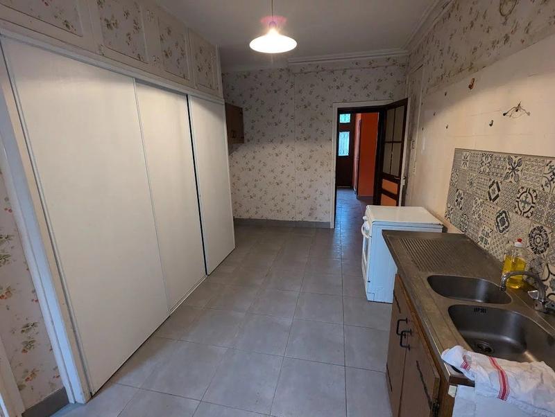 Maison - 200 m² - 7 pièces