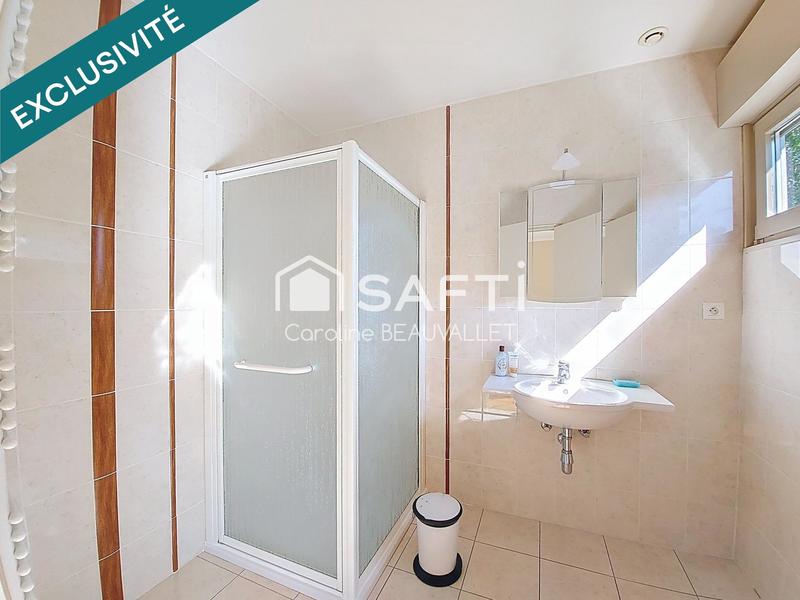 Maison - 240 m² - 7 pièces