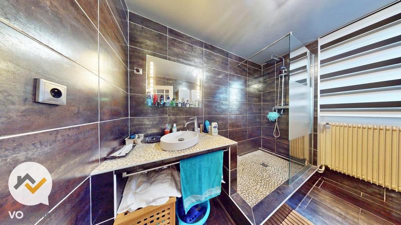 Maison - 154 m² - 9 pièces