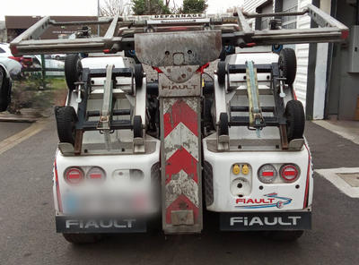 Toyota Hilux Dépanneuse VII 2.8 d-4d 204 Lounge - Première main Entretien constructeur