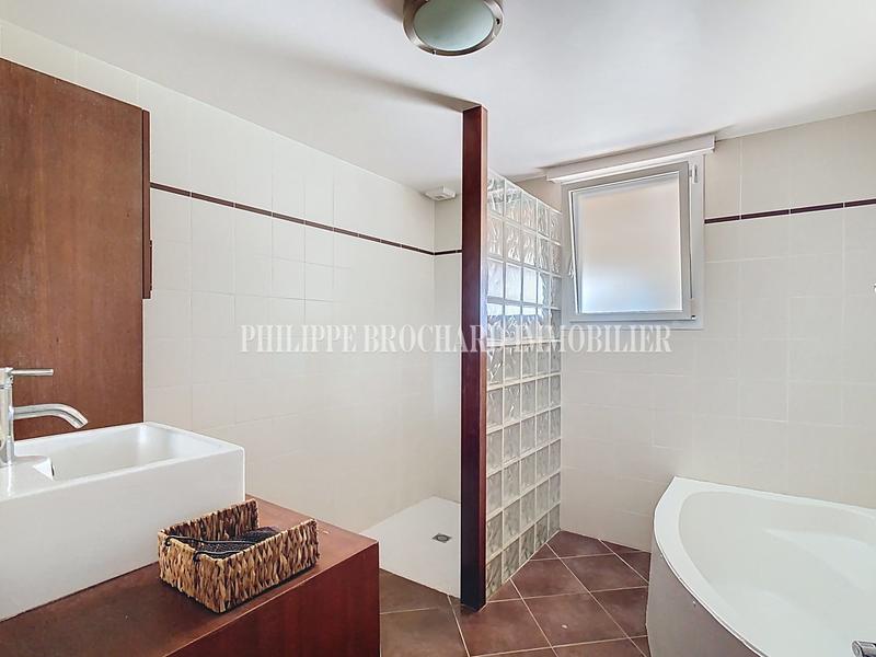 Maison - 153 m² - 6 pièces