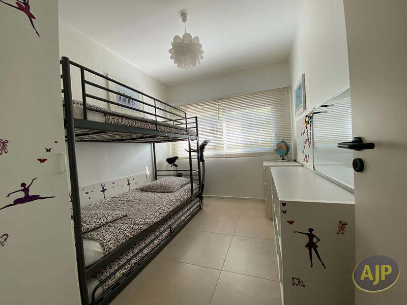 Maison - 176 m² - 5 pièces