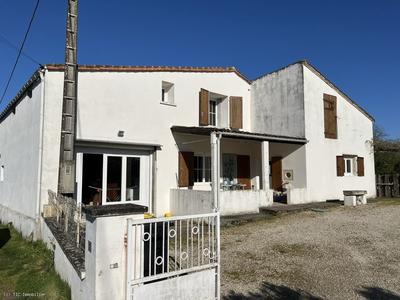 Maison - 135 m² - 6 pièces