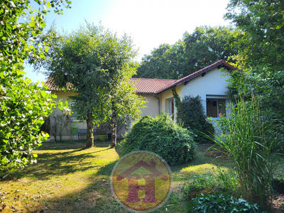 Maison - 92 m² - 5 pièces