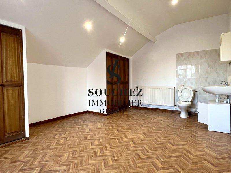 Maison - 300 m² - 6 pièces