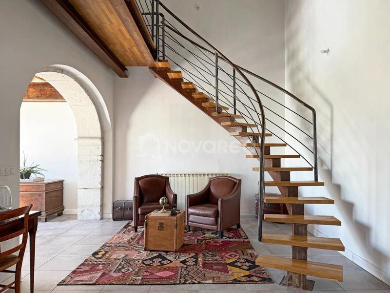 Propriété - 310 m² - 8 pièces