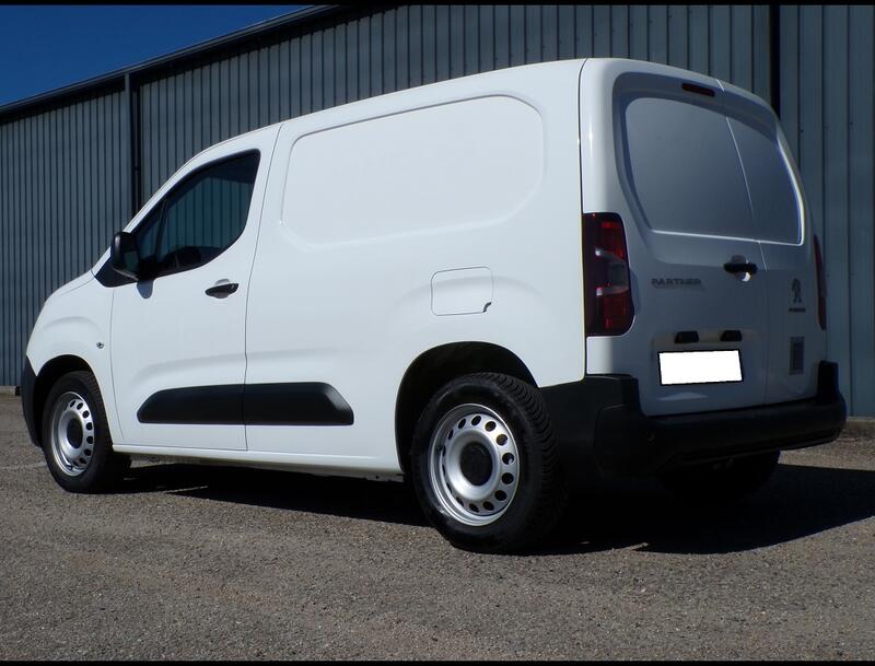 Peugeot Partner Bhdi 130 Premium Eat8