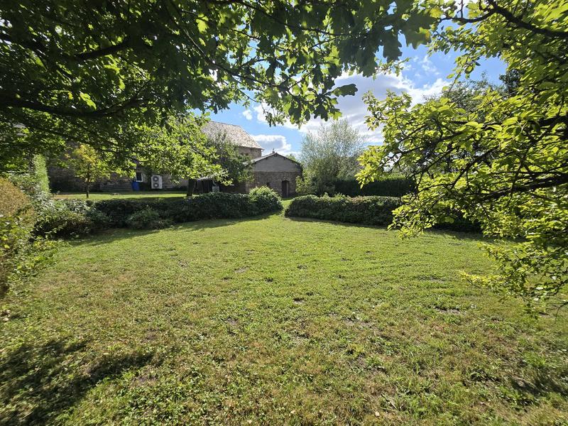 Maison - 202 m² - 7 pièces