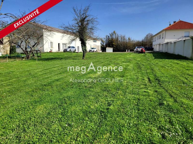 Terrain constructible - 1 233 m²