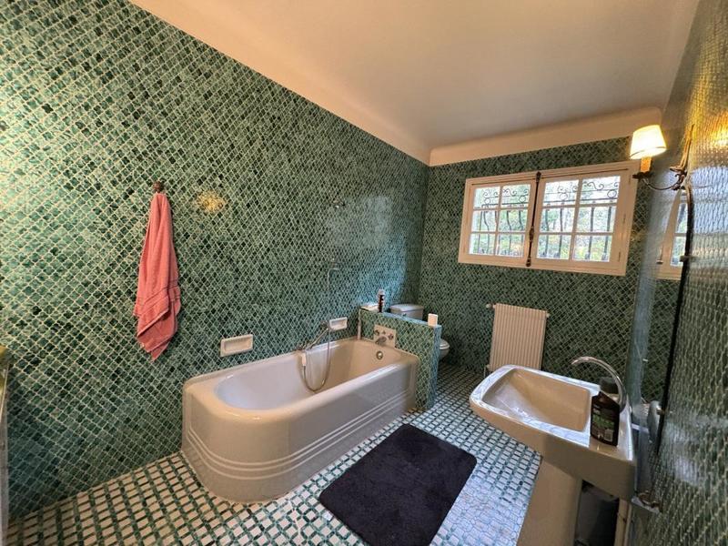 Villa - 186 m² - 8 pièces