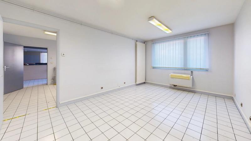 Bureau - 257 m² - 10 pièces