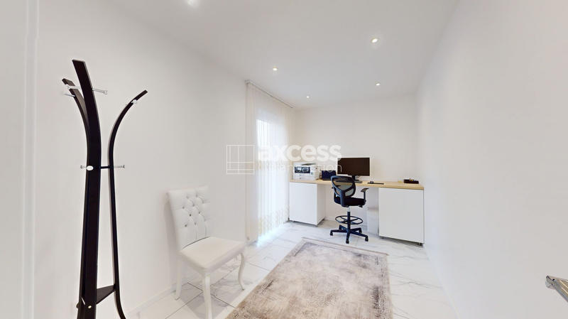 Maison - 180 m² - 6 pièces