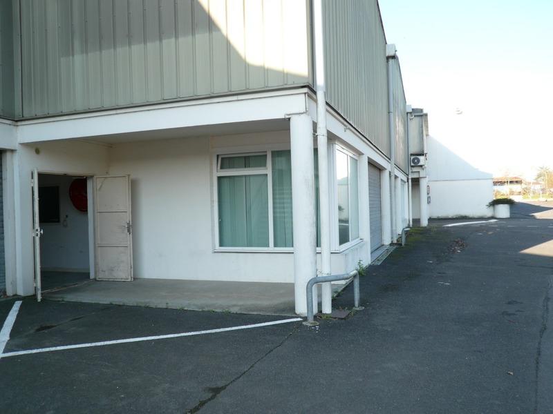 Local commercial - 366 m² - 8 pièces