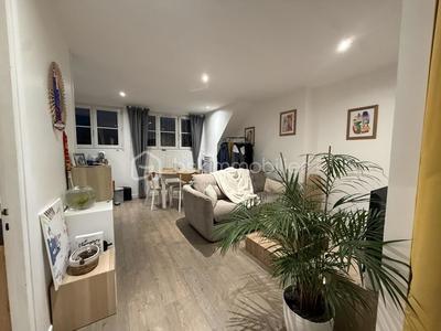 Immeuble - 132 m² - 6 pièces