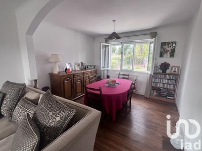 Maison - 98 m² - 5 pièces