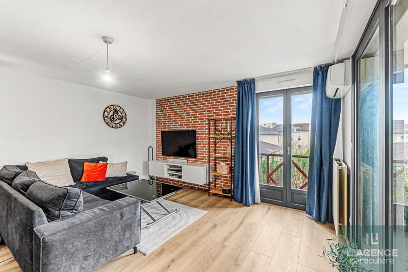 Appartement - 85 m² - 3 pièces