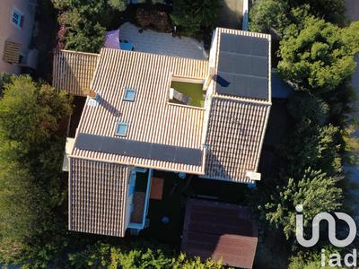 Maison - 195 m² - 9 pièces