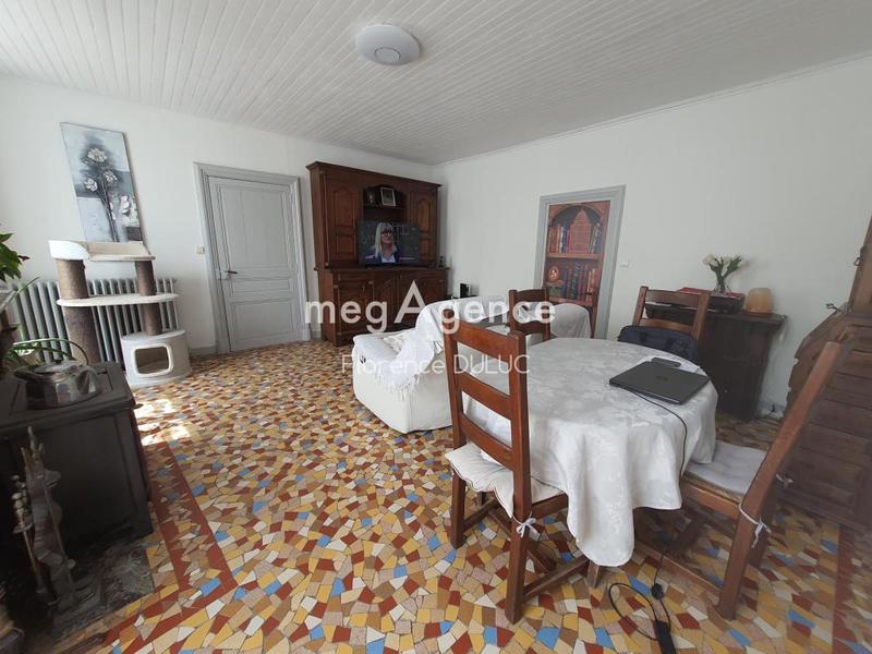 Maison - 297 m² - 7 pièces