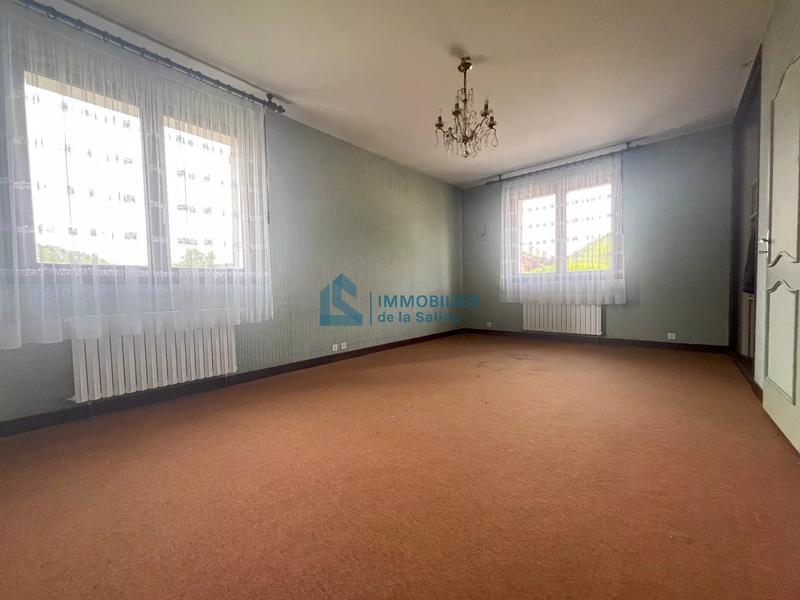 Maison - 168 m² - 7 pièces