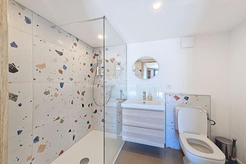 Maison - 215 m² - 6 pièces