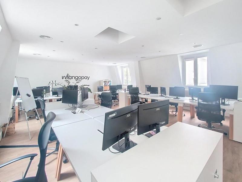 Bureau - 70 m² - 2 pièces