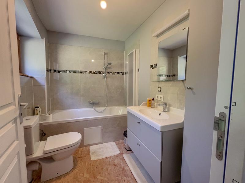 Maison - 158 m² - 8 pièces