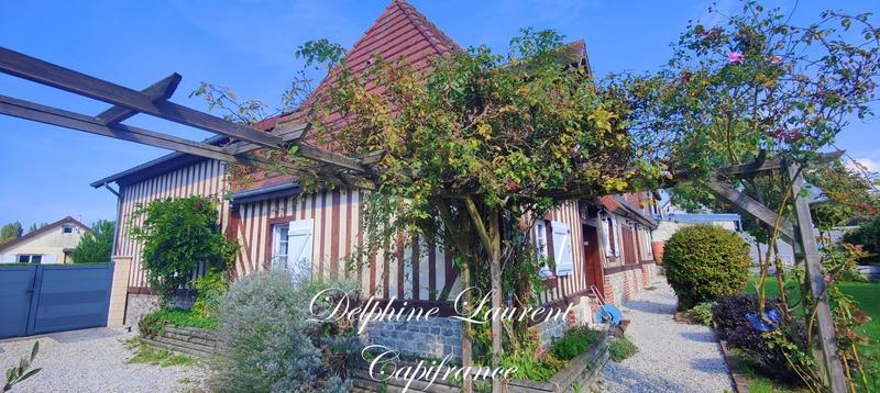 Maison traditionnelle - 232 m² - 7 pièces