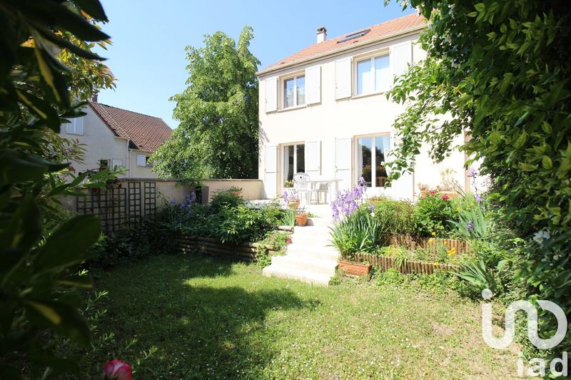 Maison - 149 m² - 7 pièces