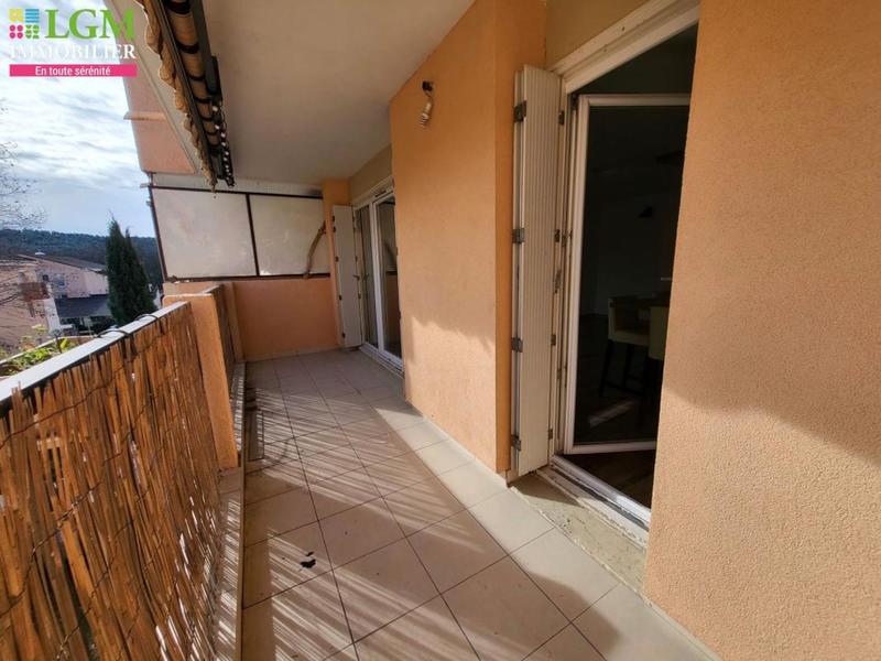 Appartement - 65 m² - 2 pièces