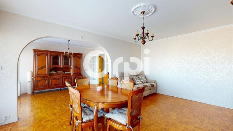 Appartement - 70 m² - 4 pièces